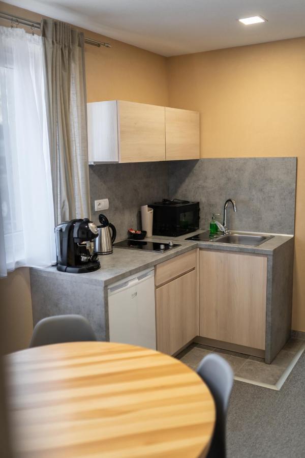Bešeňová Apartmany Janka + Camp מראה חיצוני תמונה