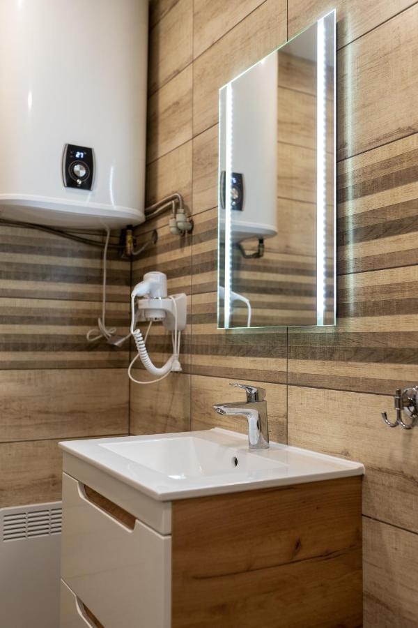 Bešeňová Apartmany Janka + Camp מראה חיצוני תמונה