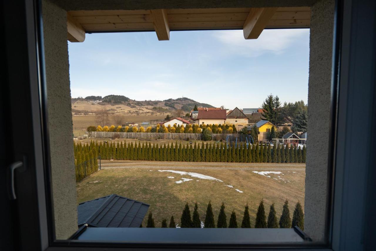 Bešeňová Apartmany Janka + Camp מראה חיצוני תמונה
