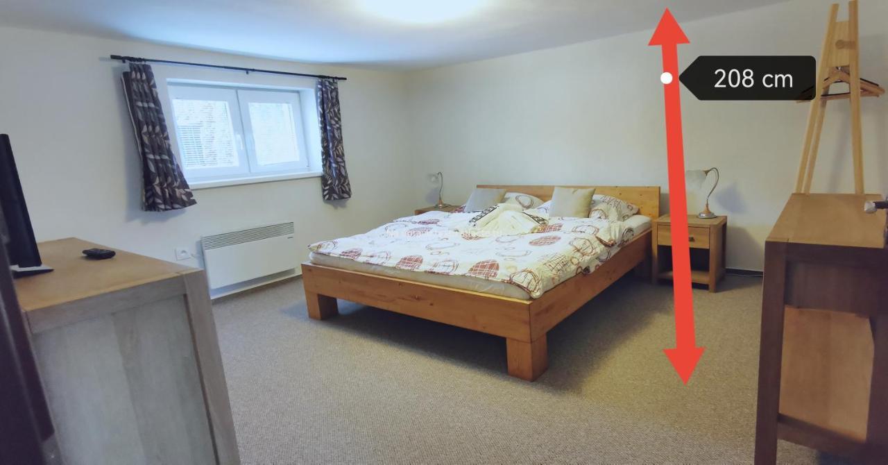 Bešeňová Apartmany Janka + Camp מראה חיצוני תמונה