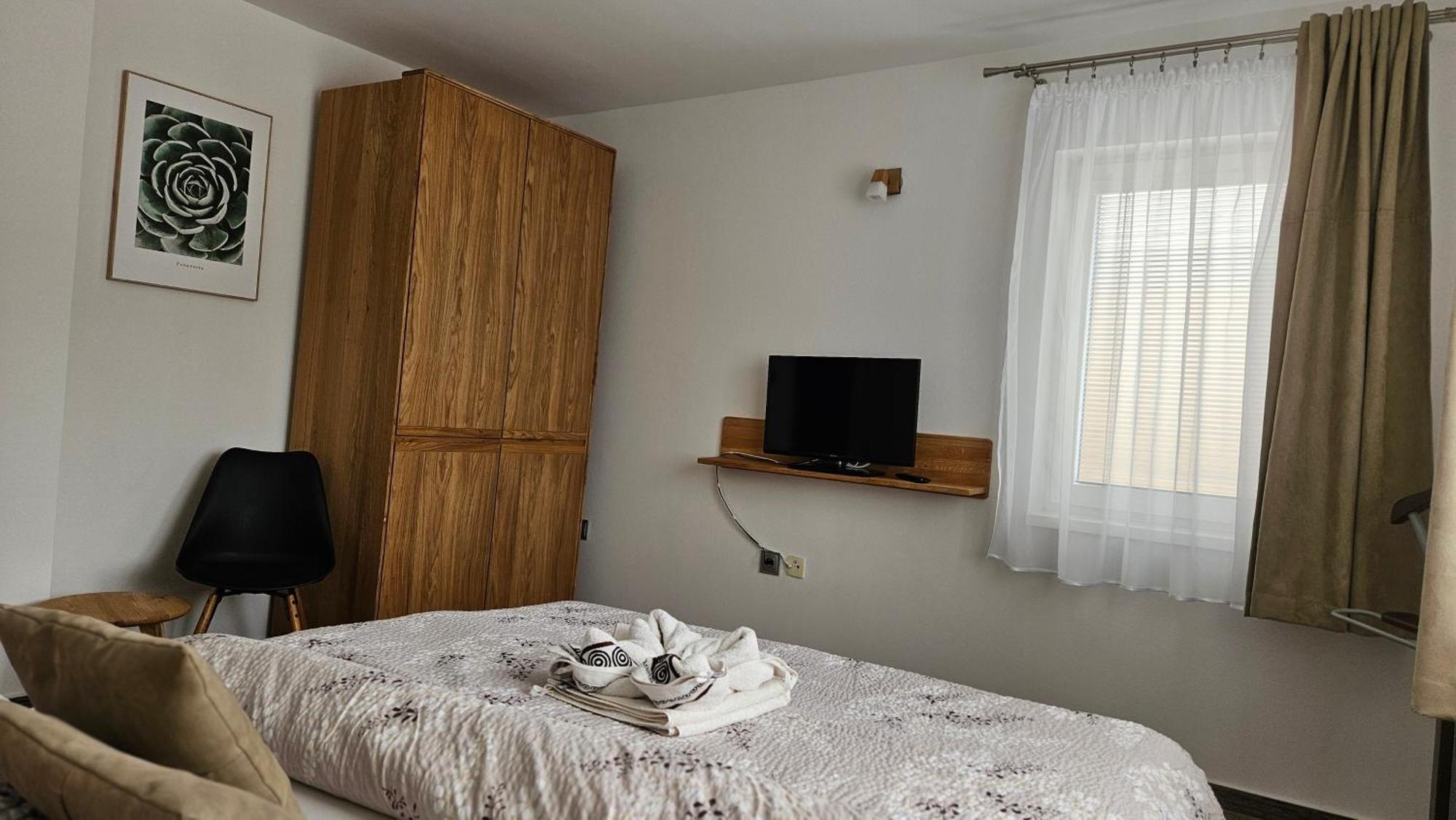 Bešeňová Apartmany Janka + Camp מראה חיצוני תמונה