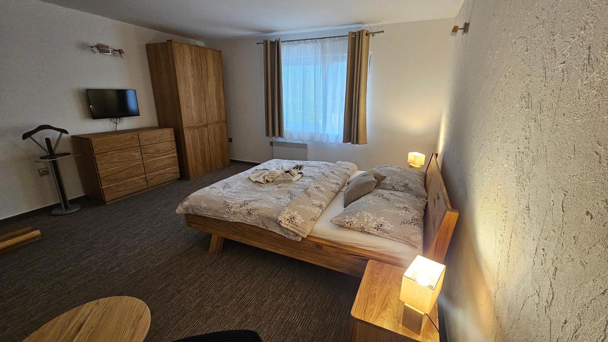 Bešeňová Apartmany Janka + Camp מראה חיצוני תמונה