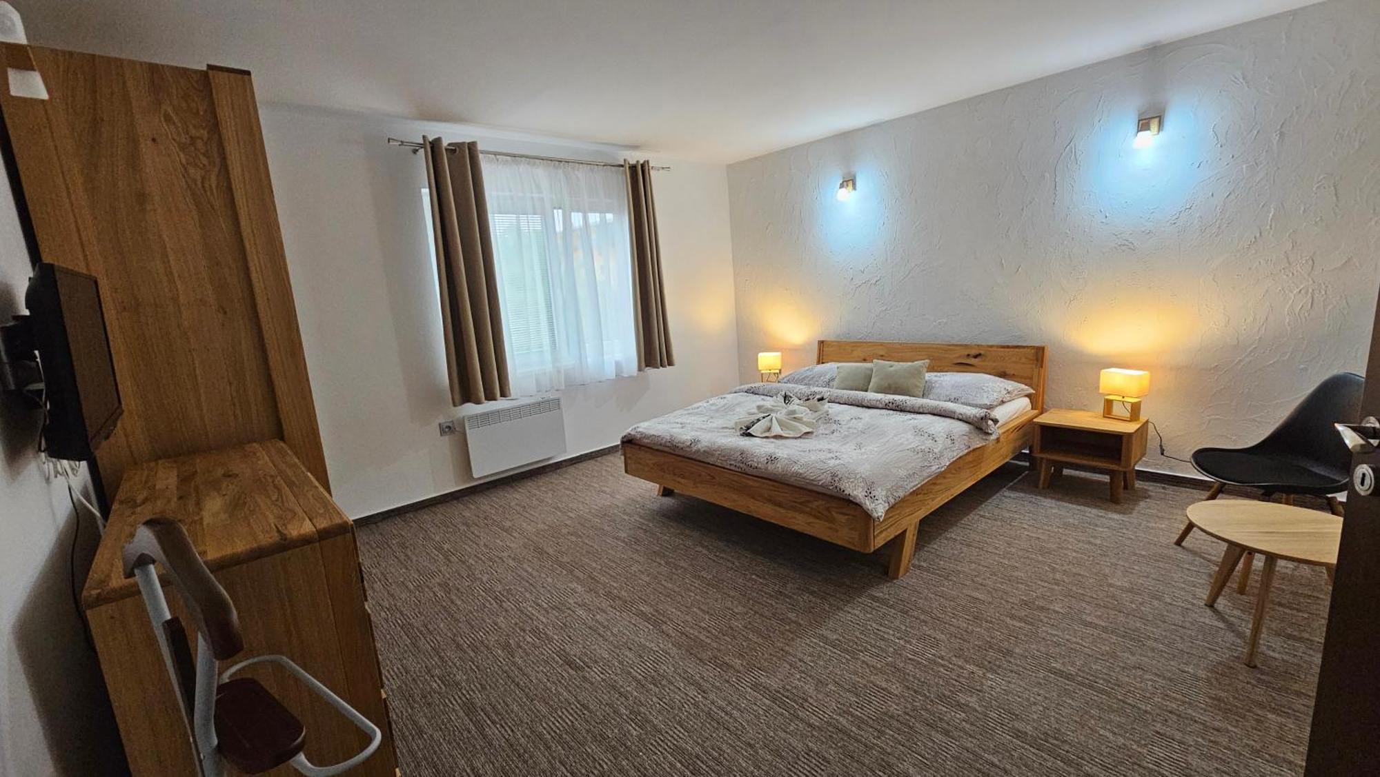 Bešeňová Apartmany Janka + Camp מראה חיצוני תמונה