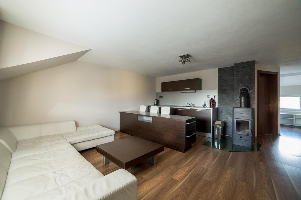 Bešeňová Apartmany Janka + Camp מראה חיצוני תמונה