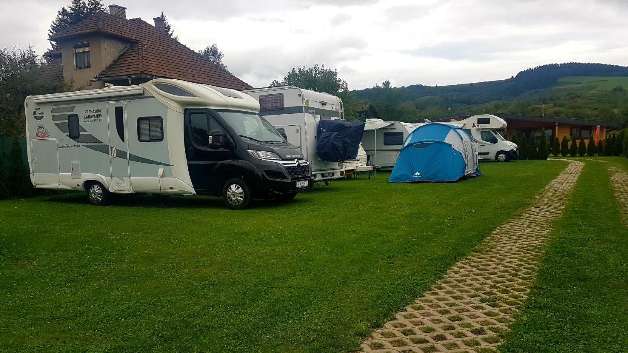Bešeňová Apartmany Janka + Camp מראה חיצוני תמונה